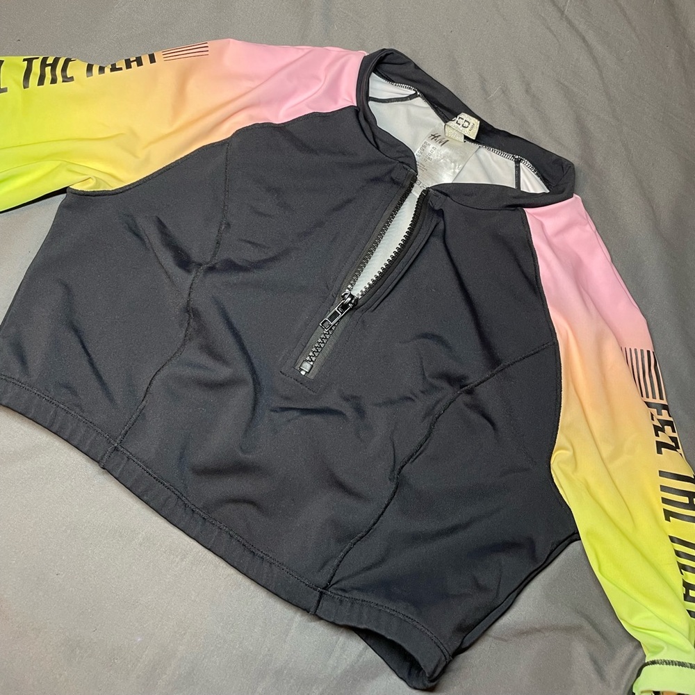 Cropped swim top